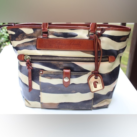 Dooney & Bourke Florentine tote bag - Picture 12 of 16